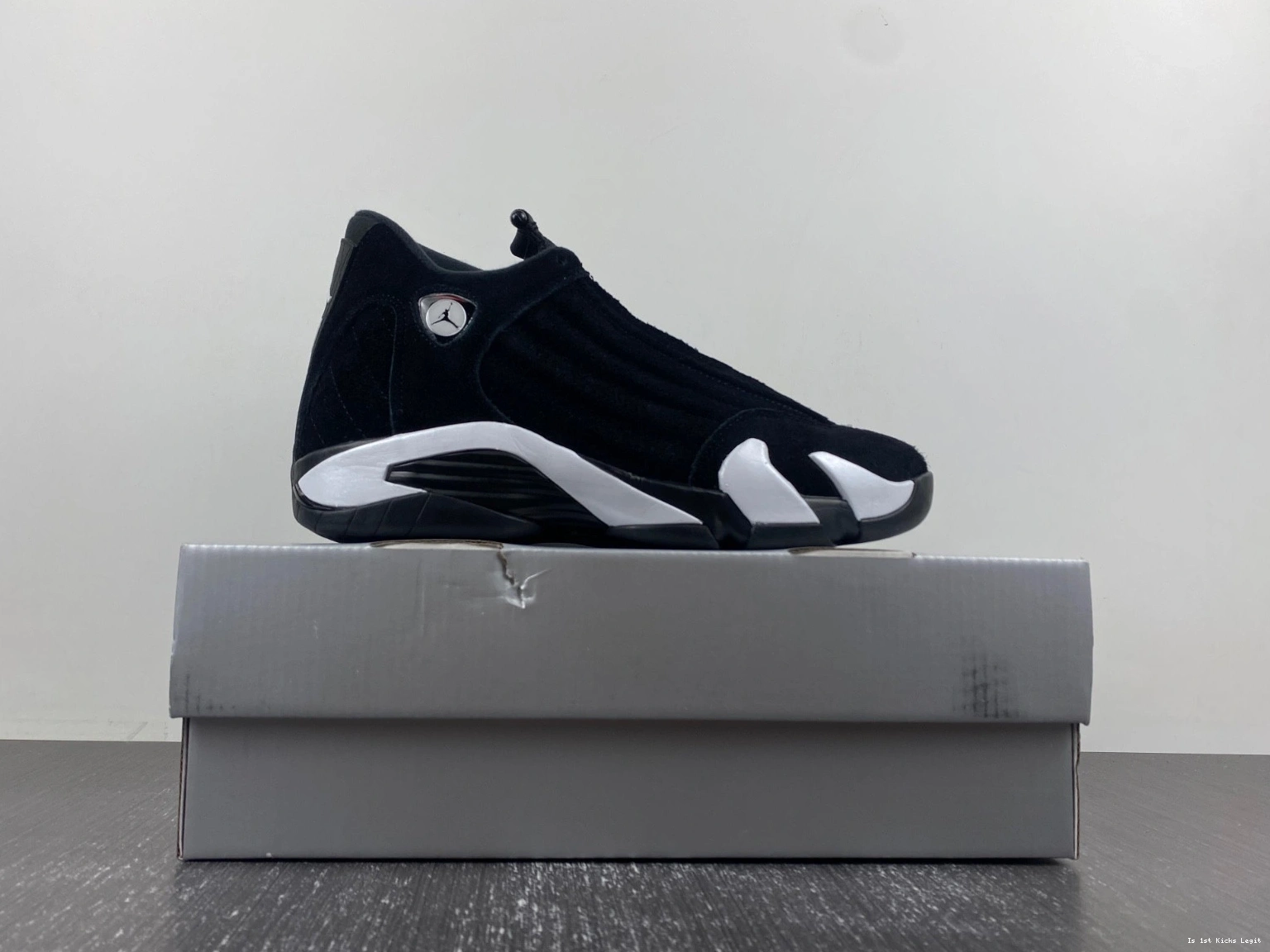 Red University Jordan 487471-016 Black Air White 14 1018